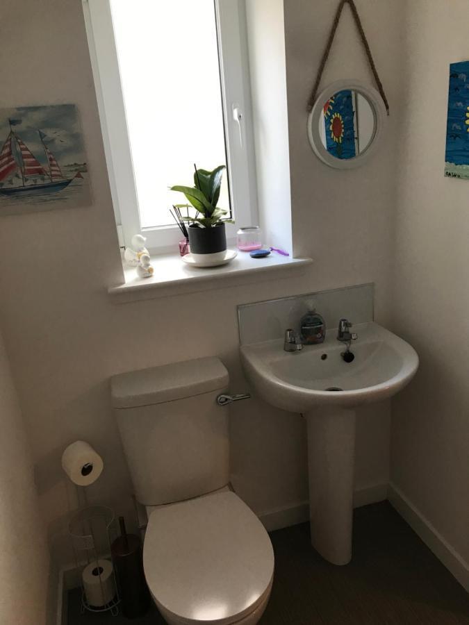 Modern And Bright Home In Quiet And Central Area 인버네스 외부 사진