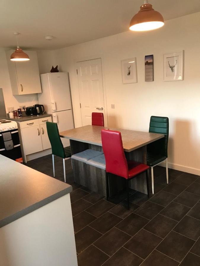 Modern And Bright Home In Quiet And Central Area 인버네스 외부 사진