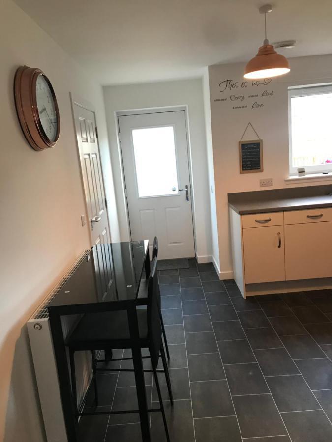 Modern And Bright Home In Quiet And Central Area 인버네스 외부 사진